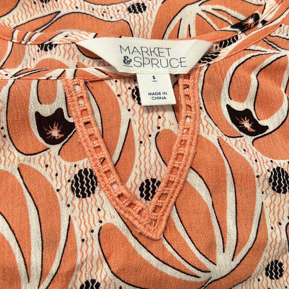 Market and Spruce NWOT Sleeveless top with crotchet detail. Sz S - Picture 3 of 5